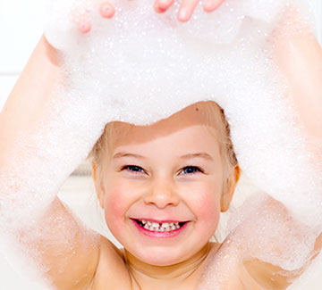 Mycie włosków – świetna zabawa