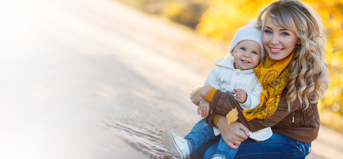 Jak chronić skórę przed chłodem na jesiennym spacerze?