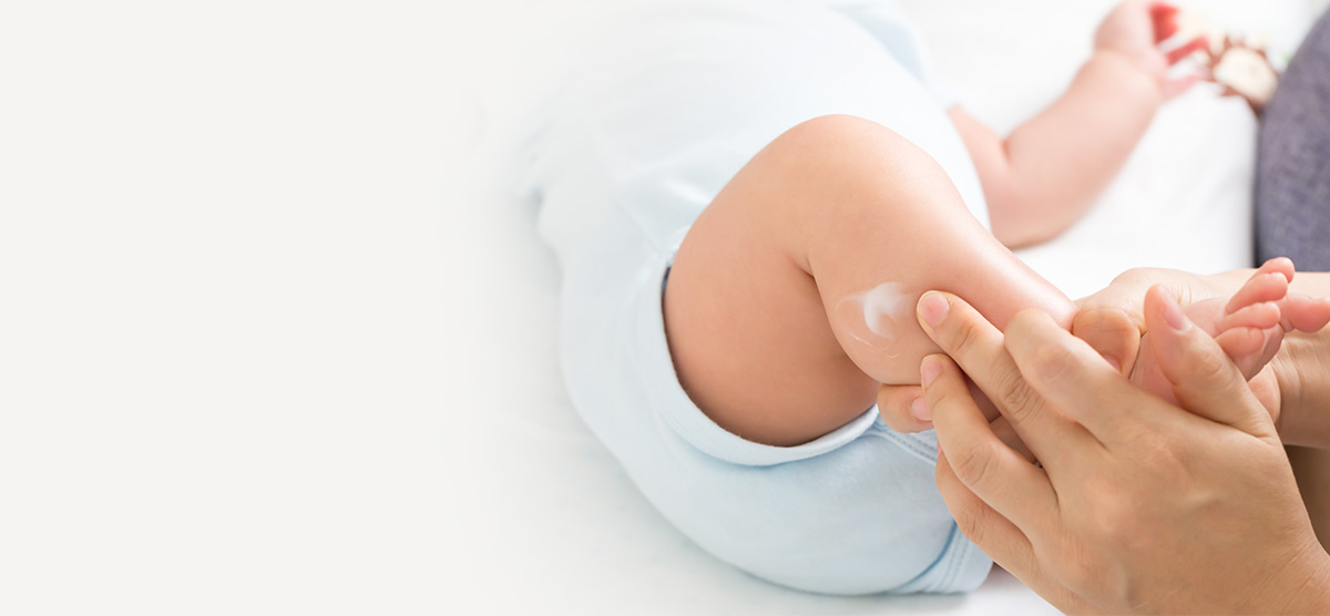 Jaki krem po kąpieli dla dziecka? Porady od Bambino