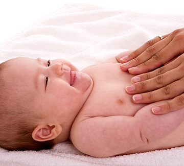 Masaż niemowlaka – wszystko, co musisz o nim wiedzieć!