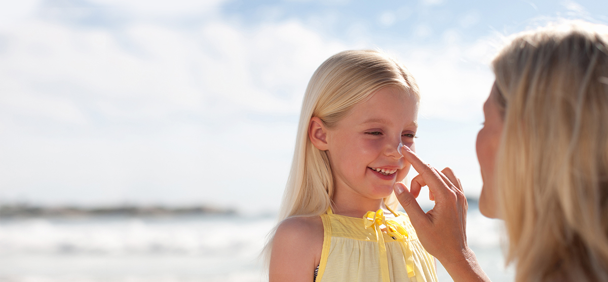 Co po opalaniu? 4 sposoby na regenerację skóry i włosów