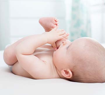 Dlaczego niemowlę się ślini? Odpowiadamy!