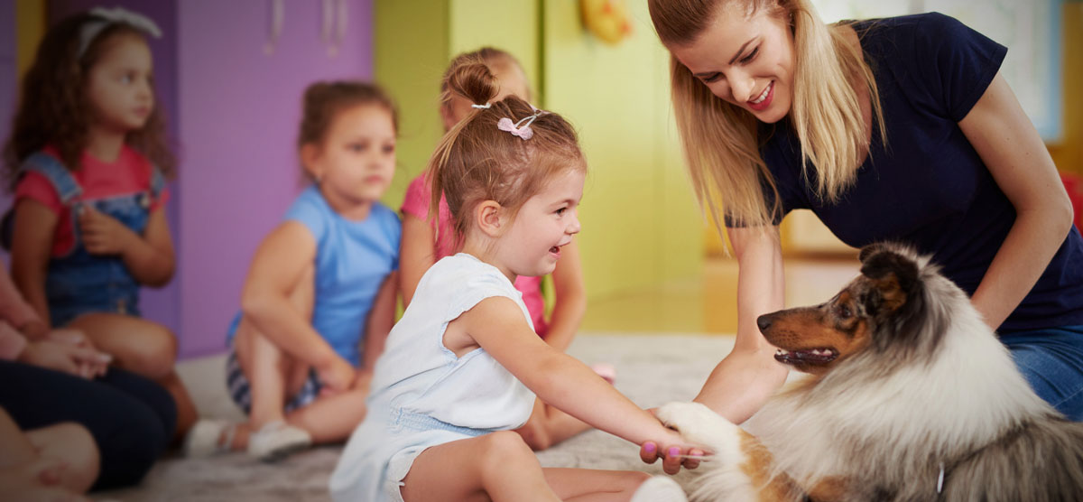 Dogoterapia - jak może pomóc dzieciom w prawidłowym rozwoju?